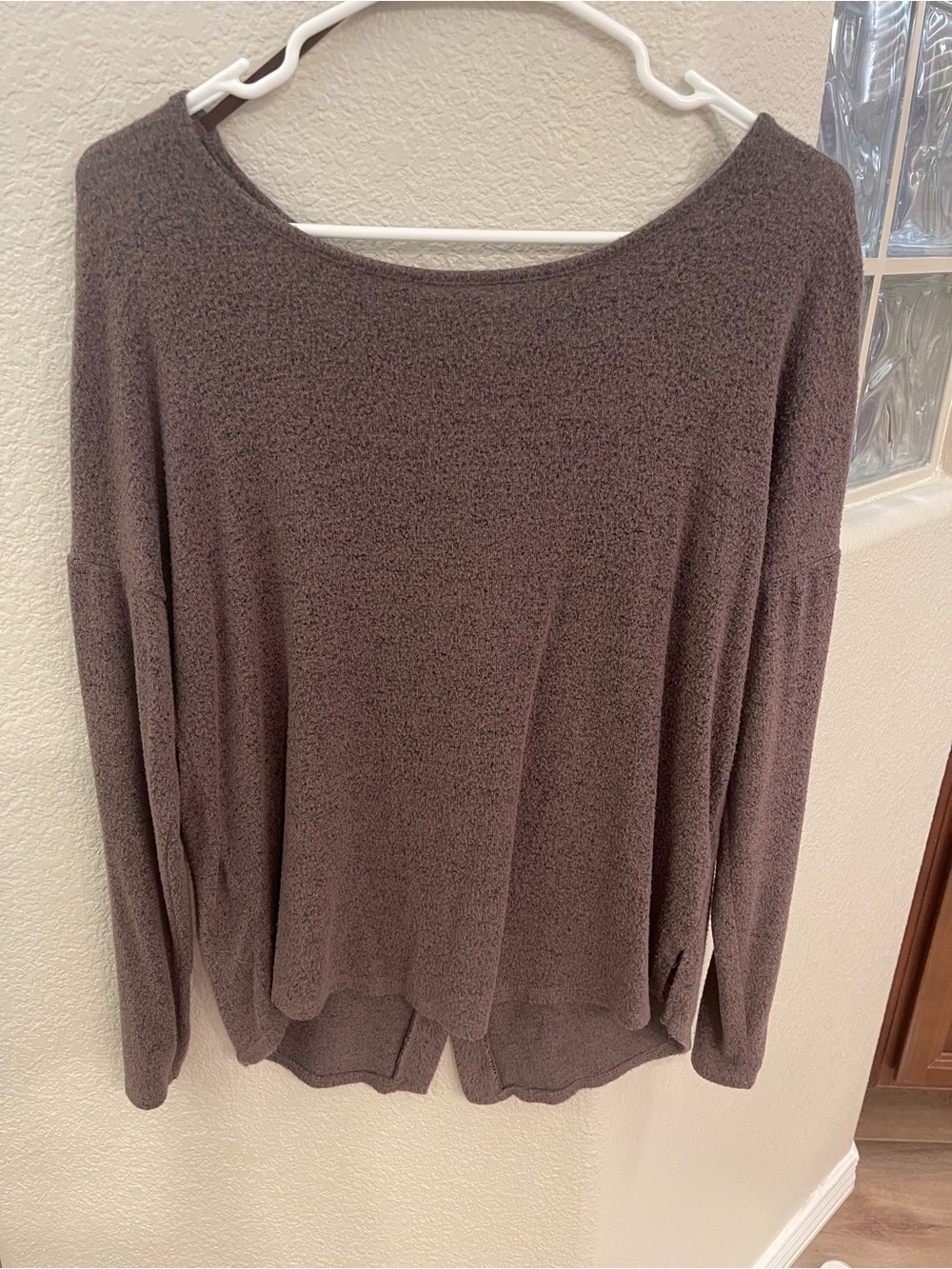 Green Envelope Women's Scoop Neck Sweater in Dusty Brown